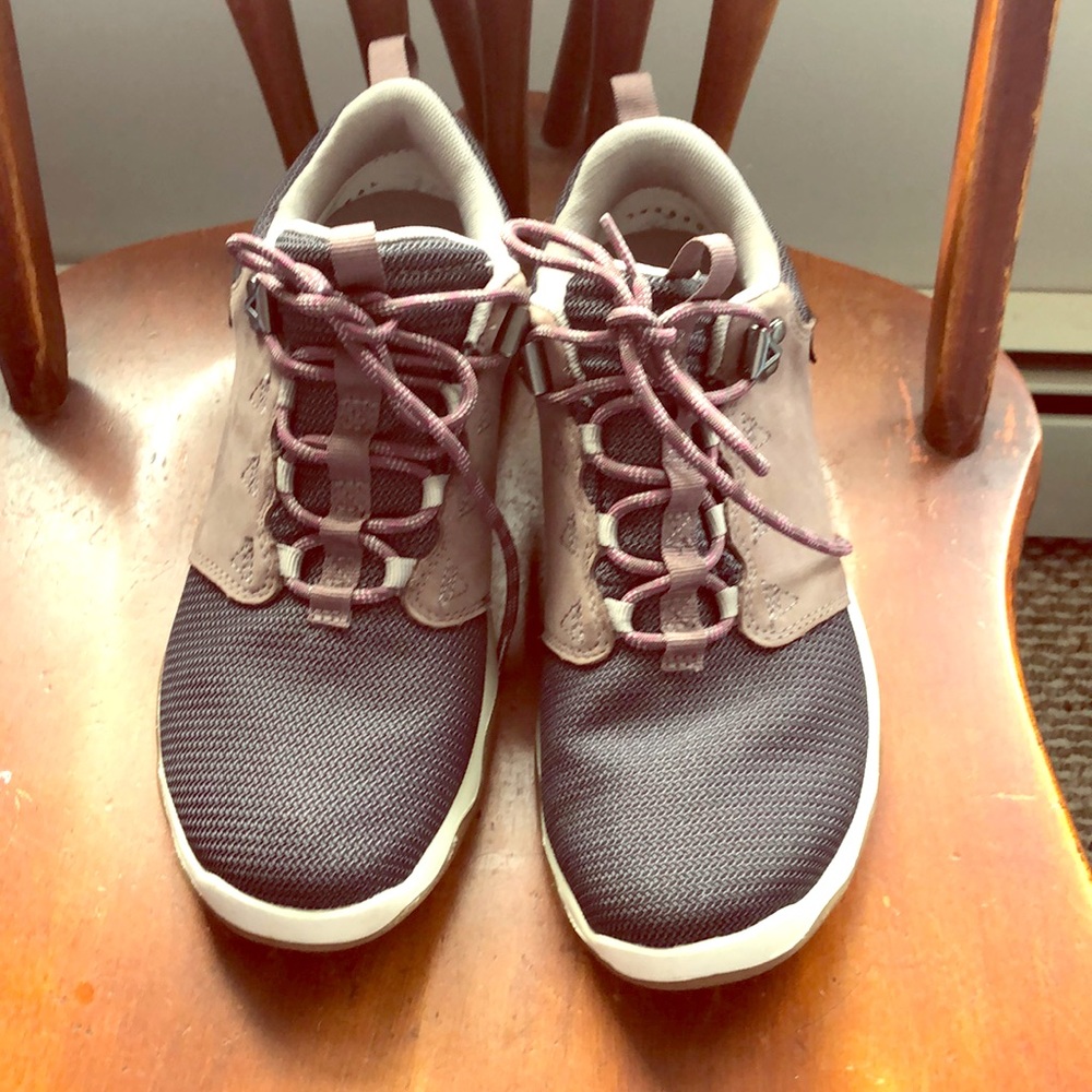 Teva hiking shoes- never worn